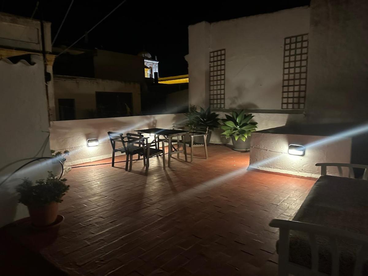 Apartment In Old Town With Roof Terrace And Fibre, Tarifa Zewnętrze zdjęcie